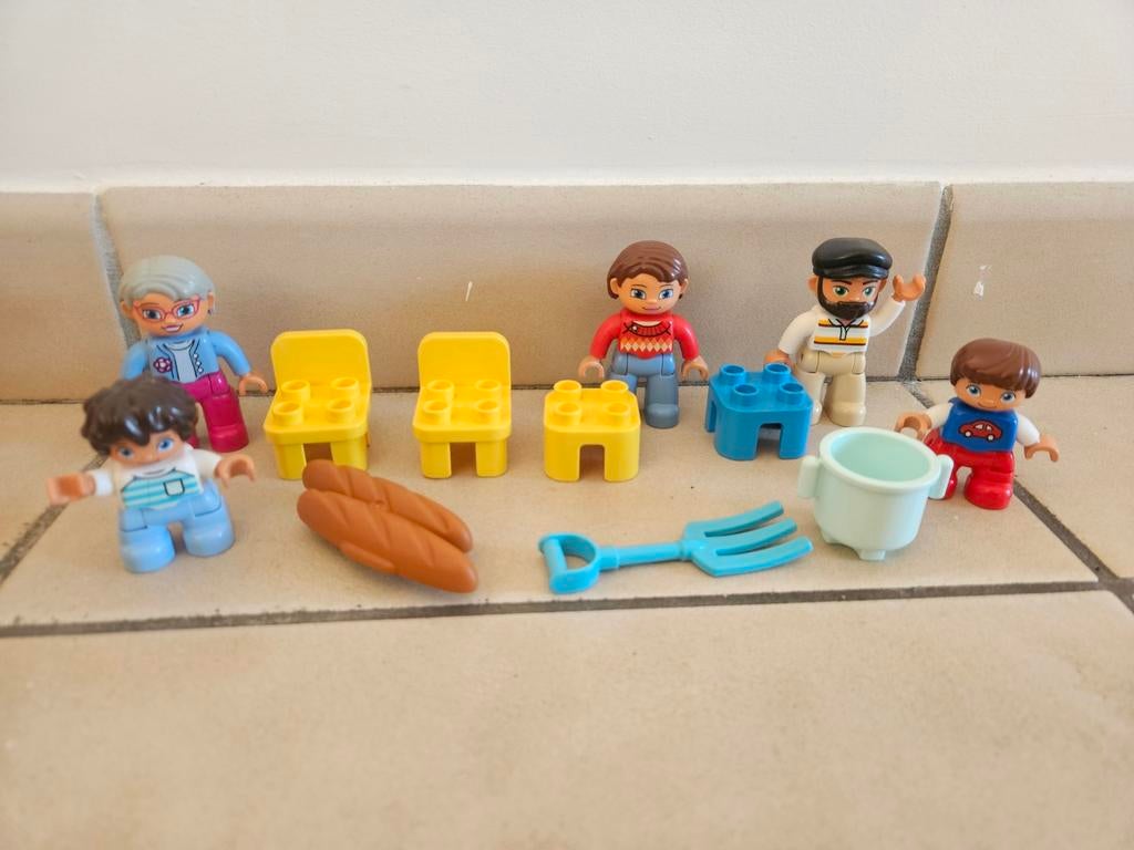 Duplo, 5 mannetjes en stoeltjes, Kinderen en Baby's, Speelgoed | Duplo en Lego, Ophalen, Duplo
