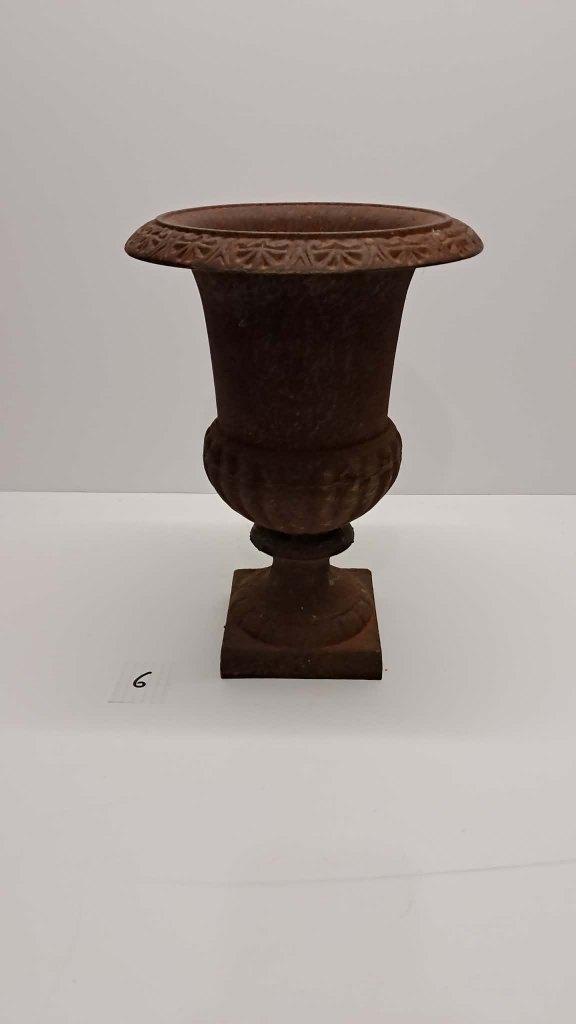 Urne / vase Médicis en fonte ancienne – 33 cm – Ø 24 cm, Enlèvement, Utilisé