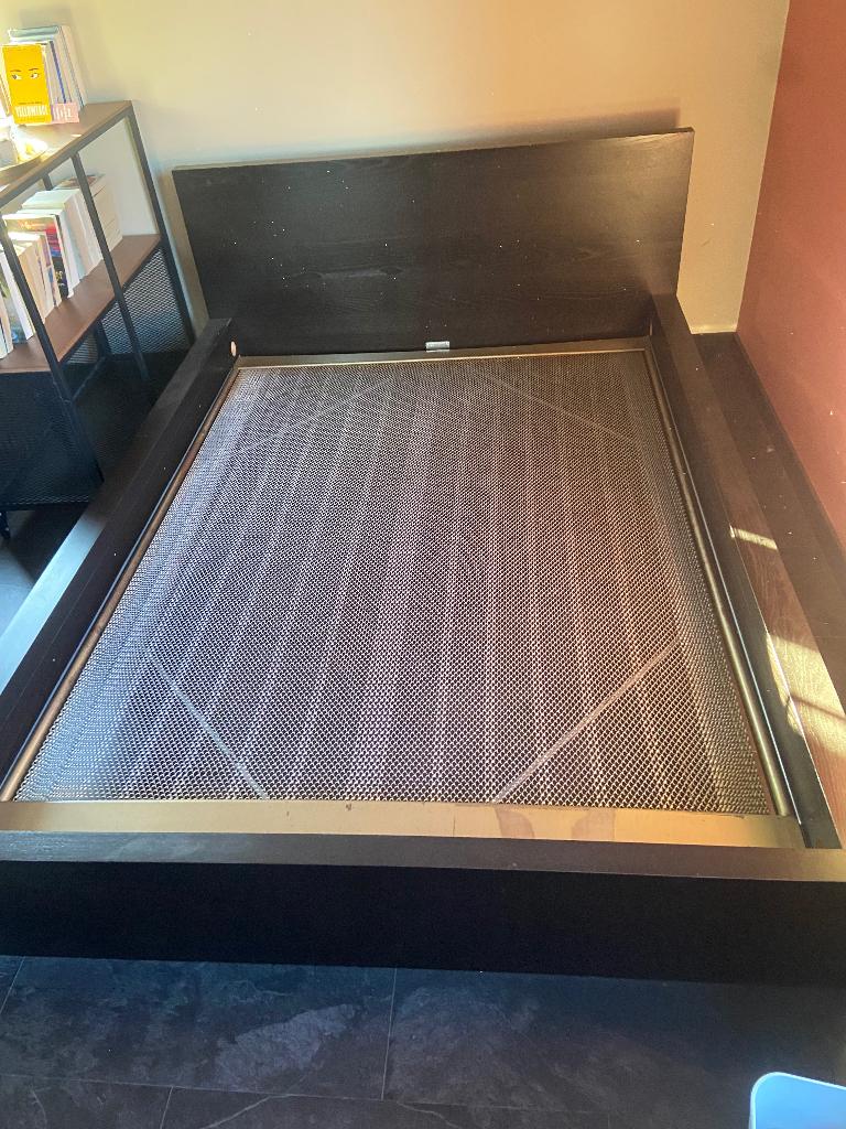 bed/twijfelaar, Ophalen, Zwart, 140 cm, Zo goed als nieuw