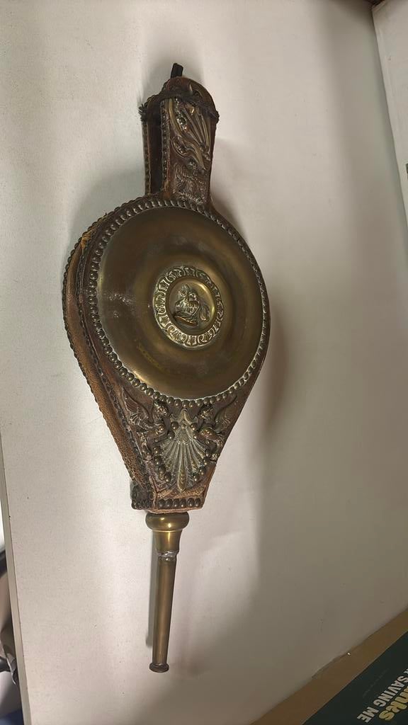 Oude blaasbalg, Ophalen