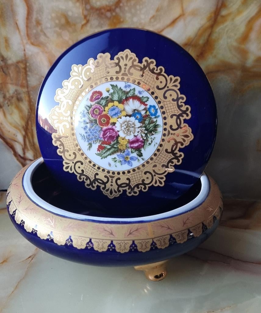 « Rêve de Saphir »est boîte de luxe en porcelaine française, Envoi, Autres matériaux, Autres types, Doré