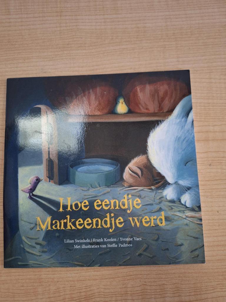 boek hoe eendje markeendje werd, Enlèvement ou Envoi, Comme neuf, 4 ans