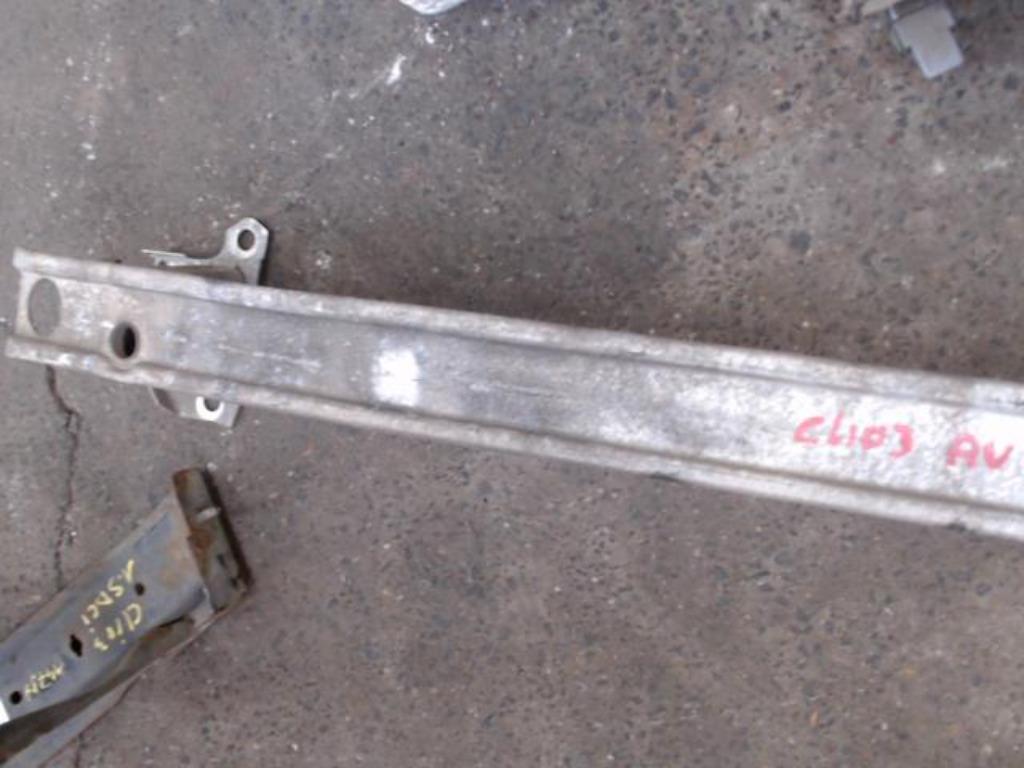 Renfort pare choc Renault Clio 3 2005-2009 LP/14737 5portes, Pare-chocs, Renault, Enlèvement, Utilisé