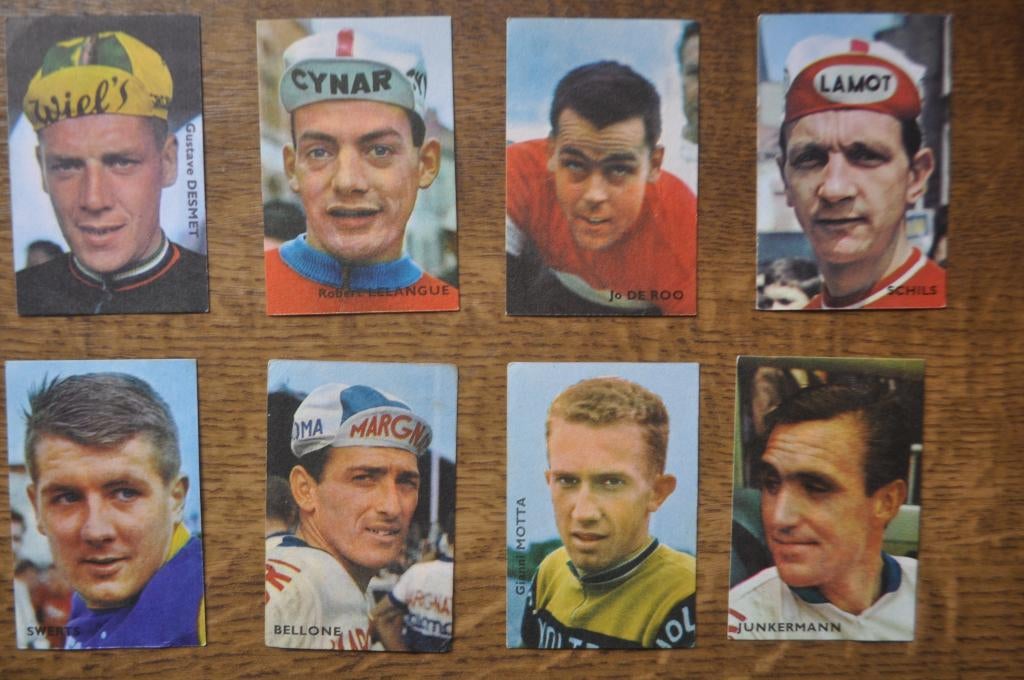 VICTORIA 8 PRENTJES WIELRENNERS, Enlèvement ou Envoi, Utilisé, Plusieurs images