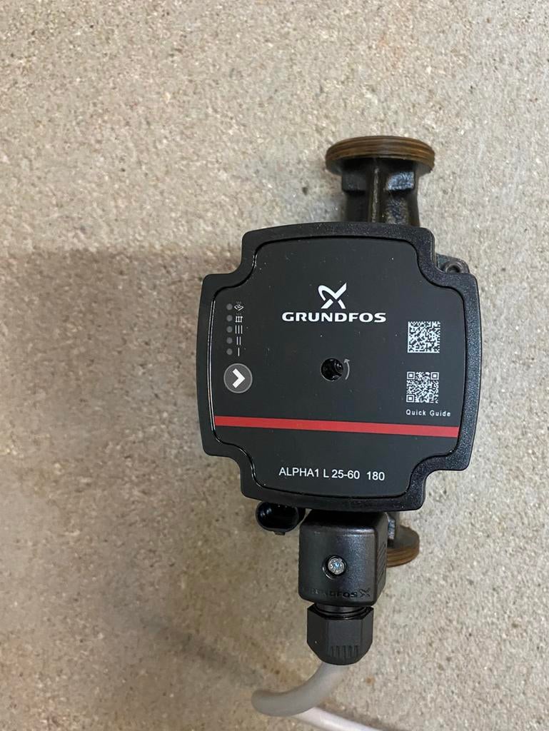 Circulatiepomp Grundfos, Ophalen of Verzenden, Zo goed als nieuw
