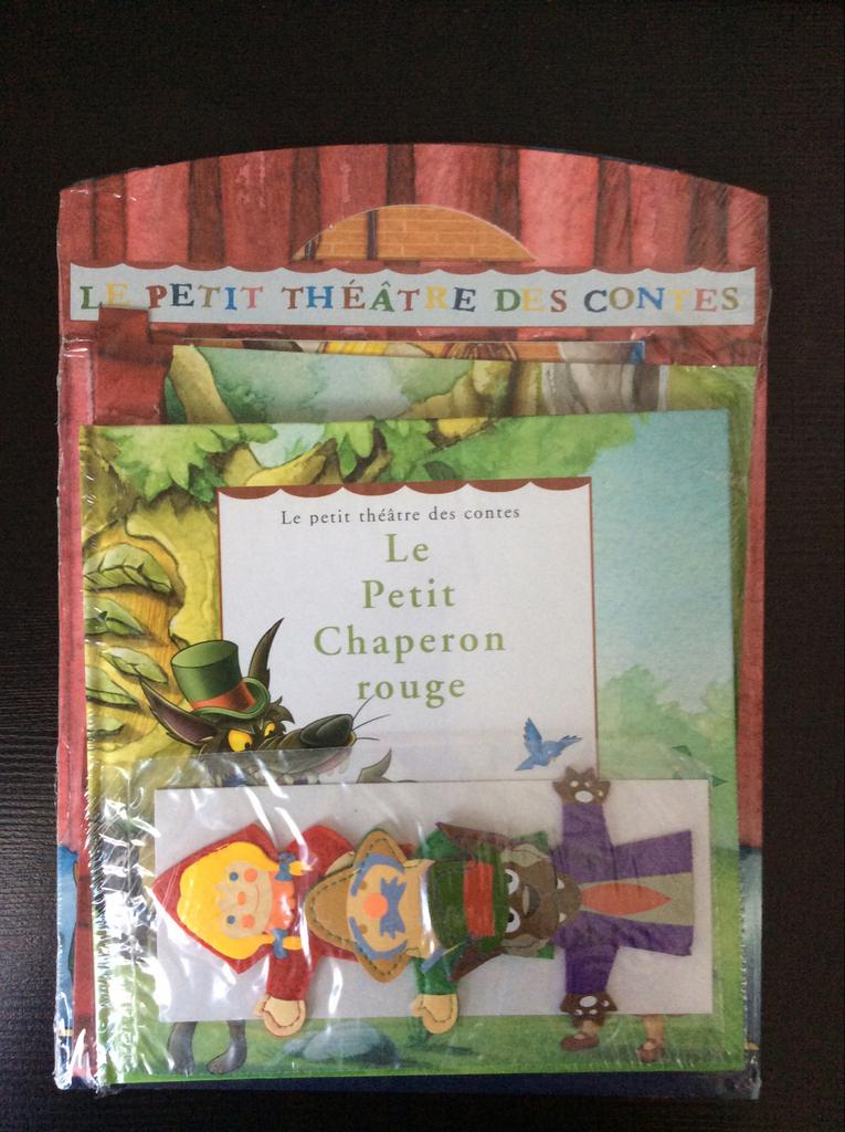 Le petits théâtre des contes, Boeken, Kinderboeken | Baby's en Peuters, Zo goed als nieuw
