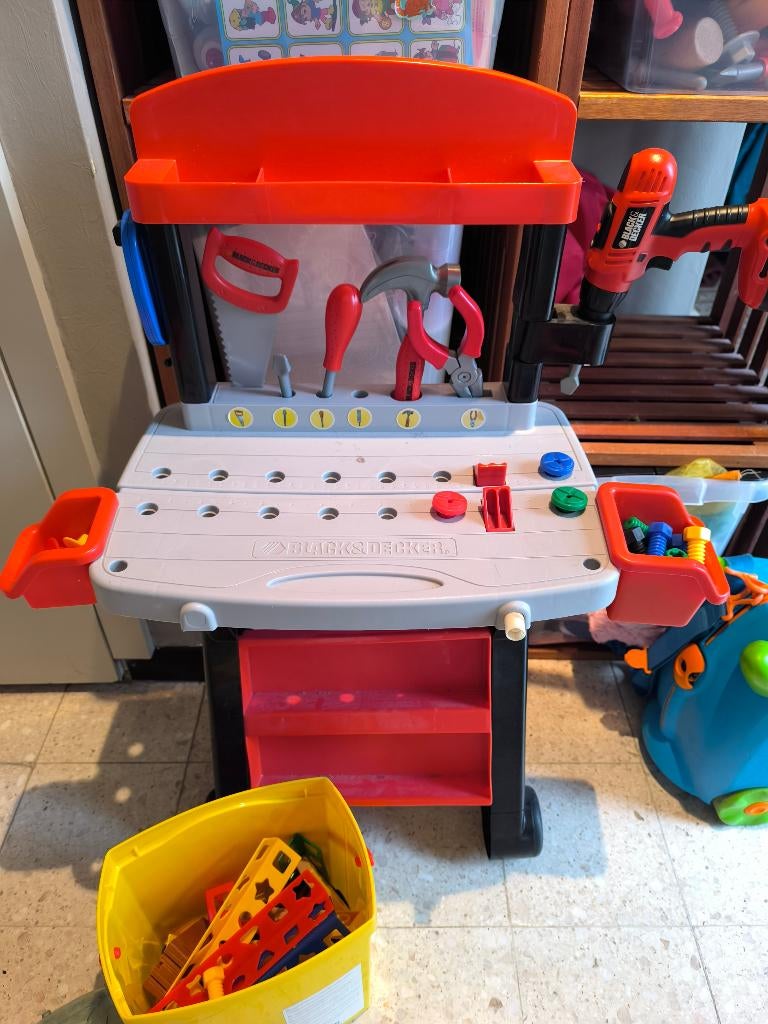 Werkbank kind met toebehoren, Ophalen, Gebruikt