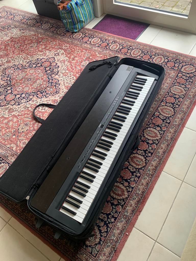 Piano elektrisch yahama, Muziek en Instrumenten, Ophalen, Gebruikt, Piano