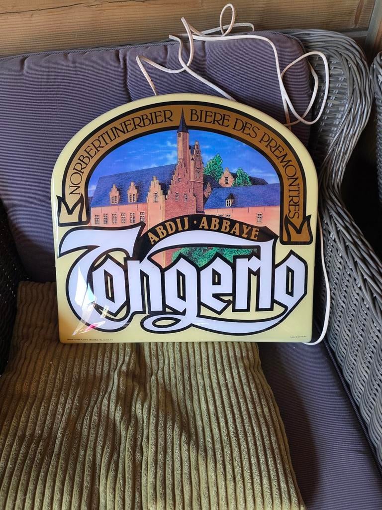 Lichtreclame Tongerlo, Ophalen