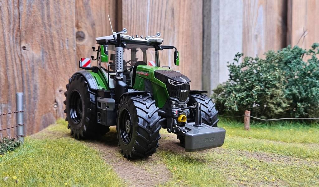 Verbouwde Fendt 832 Vario 1:32, Ophalen of Verzenden, Nieuw, Tractor of Landbouw, Overige merken