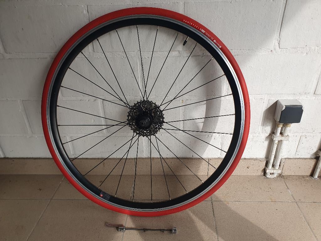 Fietswiel koersfiets + band rollentrainer, Ophalen, Zo goed als nieuw, Wiel