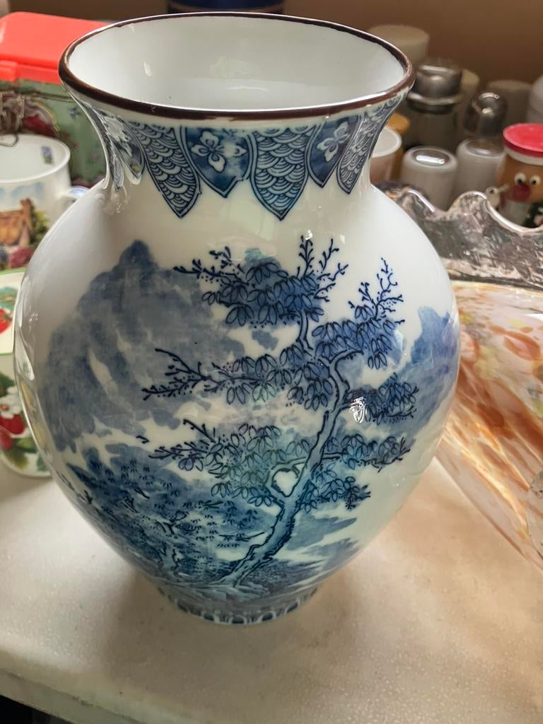 Japanse arita sometsuke vaas gemerkt seizan, Enlèvement