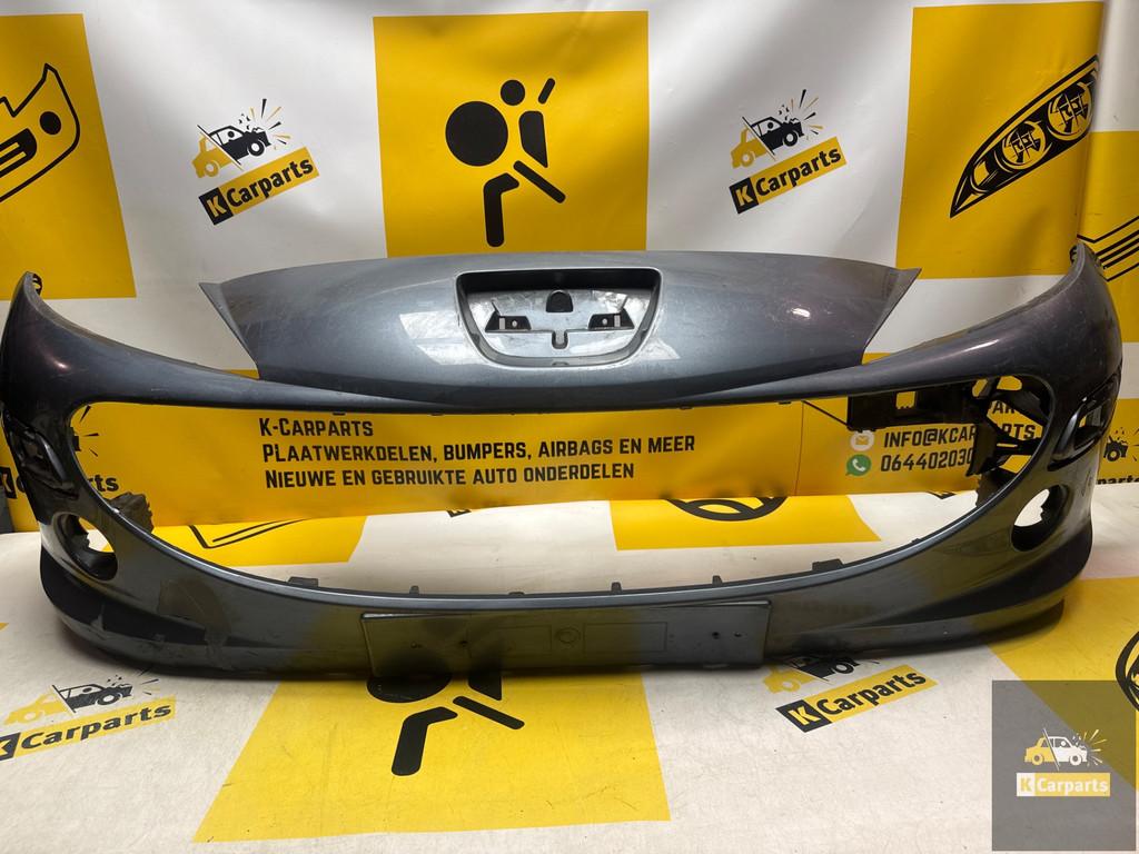 Pare-chocs avant Peugeot 207 9688071577 Original, Autos : Pièces & Accessoires, Info@fabrikant.eu, Fabrikant BV, Pare-chocs, Fabrikantstraat 1
1000 AA  Amsterdam, NL