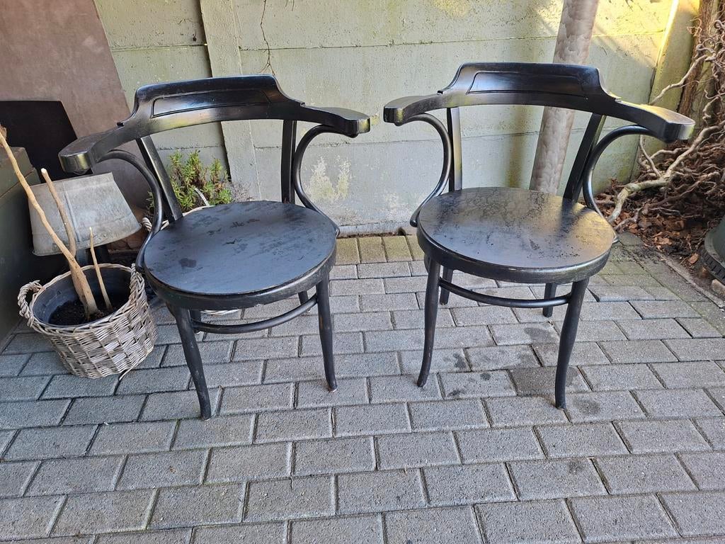 Thonet stoelen Josef Hofmann, Ophalen