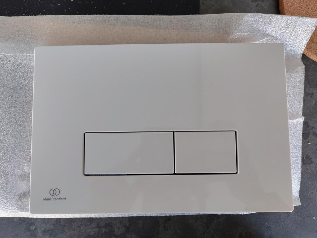 2x Duwplaat inbouwtoilet - Ideal Standard ProSys Oleas M2, Doe-het-zelf en Bouw, Sanitair, Ophalen, Nieuw, Toilet