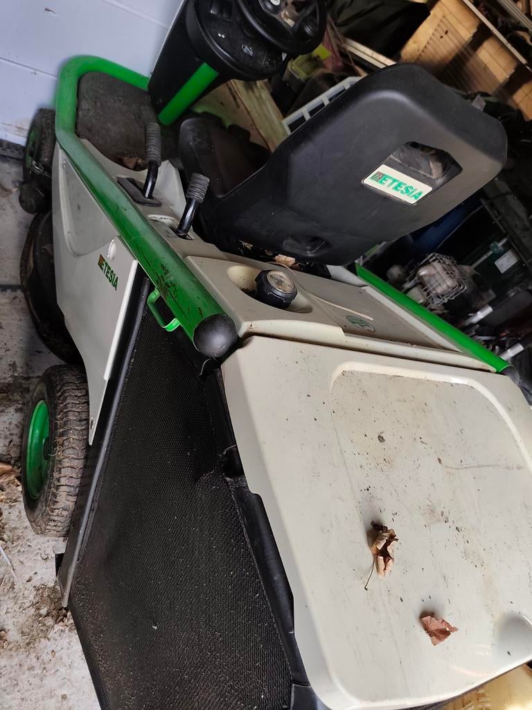 Tracteur eutesia 13cv, Enlèvement