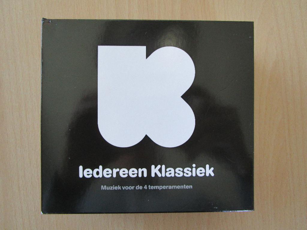 IEDEREEN KLASSIEK - 8 CD'S IN BOX - 50 TRACKS, Cd's en Dvd's, Cd's | Klassiek, Boxset, Overige typen, Ophalen of Verzenden, Zo goed als nieuw