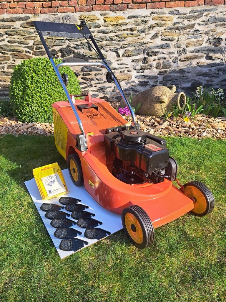 Tondeuse wolf,42cm,plus 5 paires de lames,trés bon état., Jardin & Terrasse