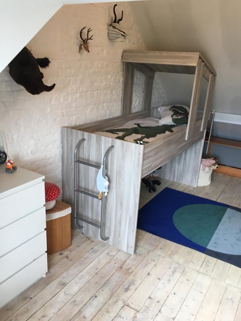 Grijze Hoogslaper met dakje, Kinderen en Baby's, Kinderkamer | Stapelbedden en Hoogslapers, Ophalen, Hoogslaper