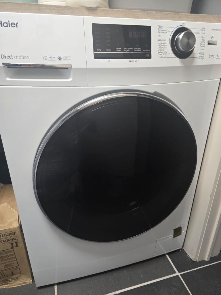 MOET DRINGEND WEG: Haier wasmachine met stoomfunctie 8KG, Elektronische apparatuur, Wasmachines, Ophalen, Gebruikt