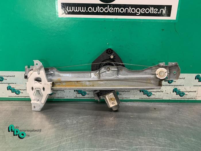 Mécanique vitre 4portes arrière droite d'un Citroen C4 (C4, -, 3 mois de garantie, Utilisé, -