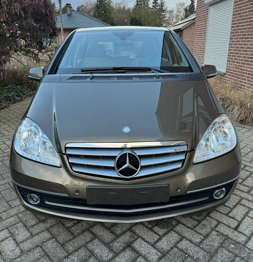 Mercedes a180 Automaat / Pano/ Cruise / Garantie, Auto's, Mercedes-Benz, Automaat, Euro 5, Bedrijf, A-Klasse