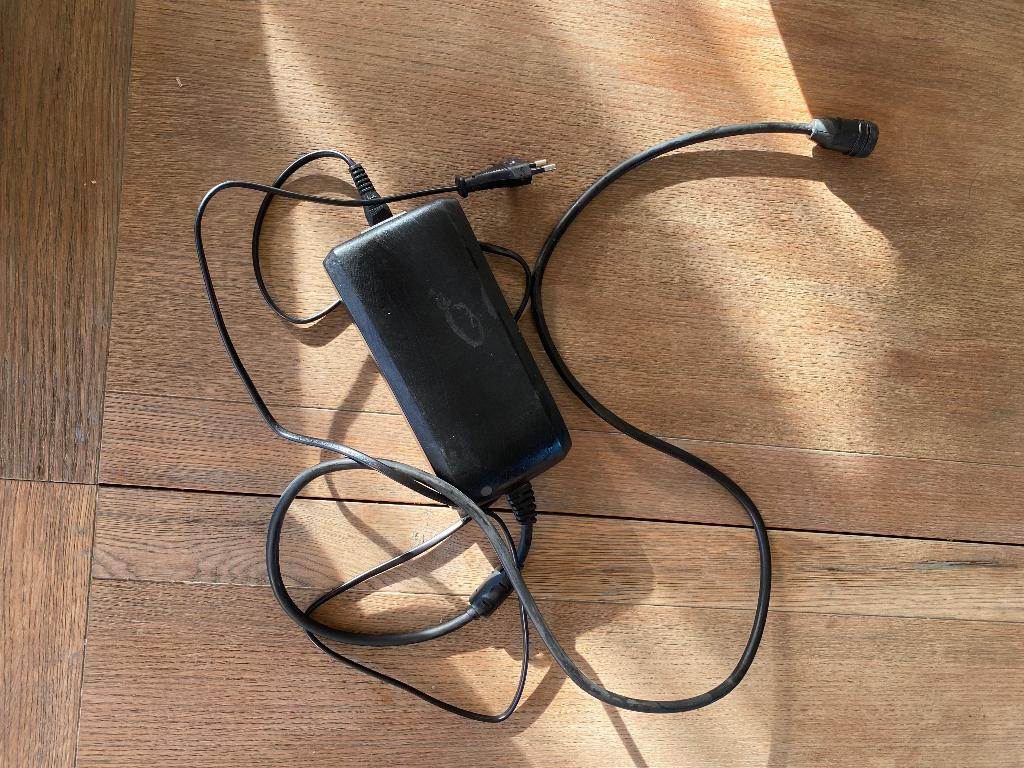 Cr246 stromer oplader, Fietsen en Brommers, Verzenden, Gebruikt