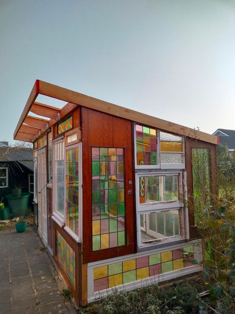 Vieilles fenêtres et portes pour abri de jardin. Gratuit, Enlèvement, Abri de jardin