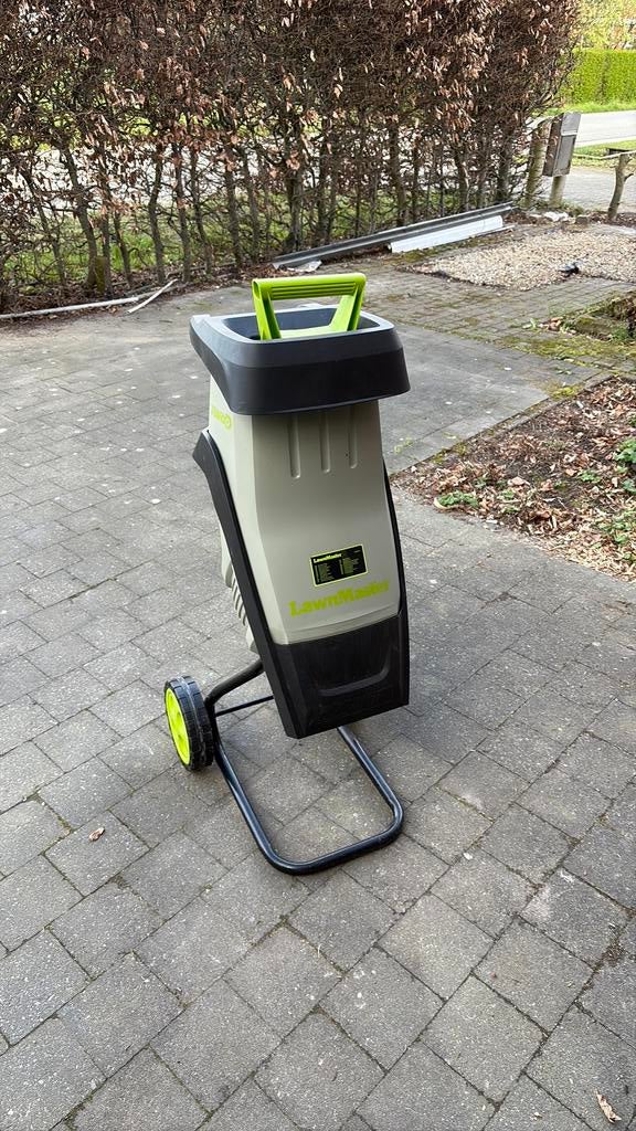 Halselaar, Jardin & Terrasse, Déchiqueteurs, Enlèvement, Comme neuf