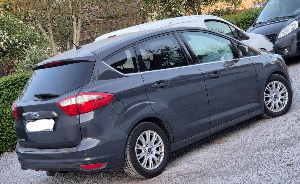 Ford c max 16tdci an2015 cuir clima gps 180mkm 4300€, Autos, Euro 5, Boîte manuelle, 5 portes, Particulier