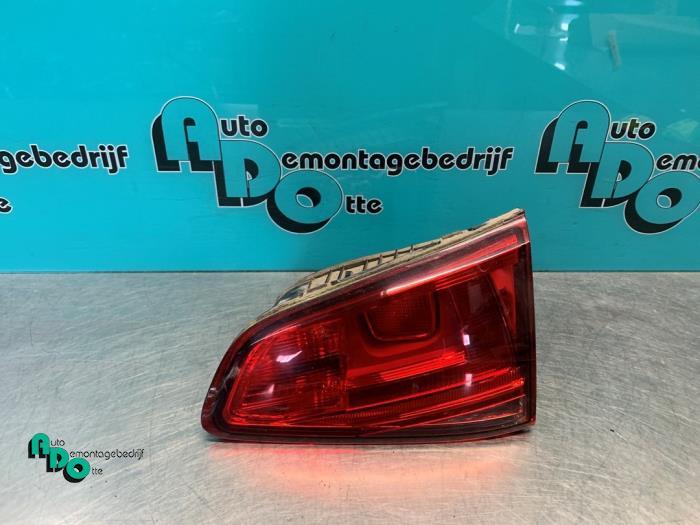 Feu arrière droit d'un Volkswagen Golf (Golf 12-), Volkswagen, -, 3 mois de garantie, Utilisé
