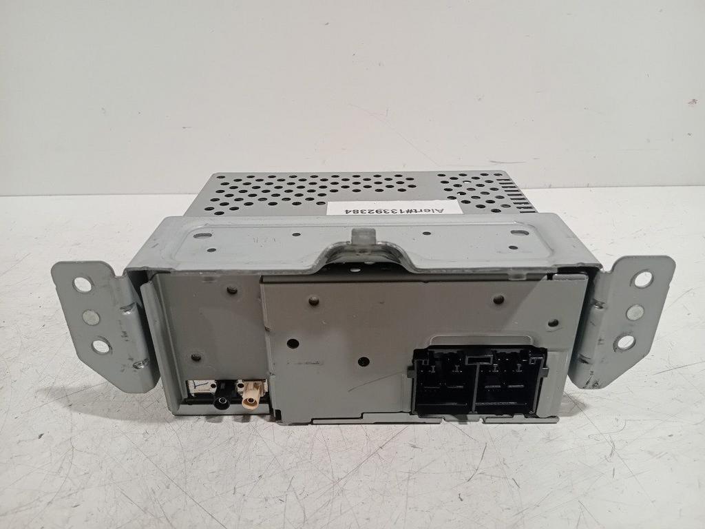 Radio Ford Fiesta, Autos : Divers, Autoradios, Enlèvement ou Envoi, Van der Ven Autorecycling B.V., Onderdelen@venauto.nl, Ettenseweg 76, 4706 PB Roosendaal, The Netherlands