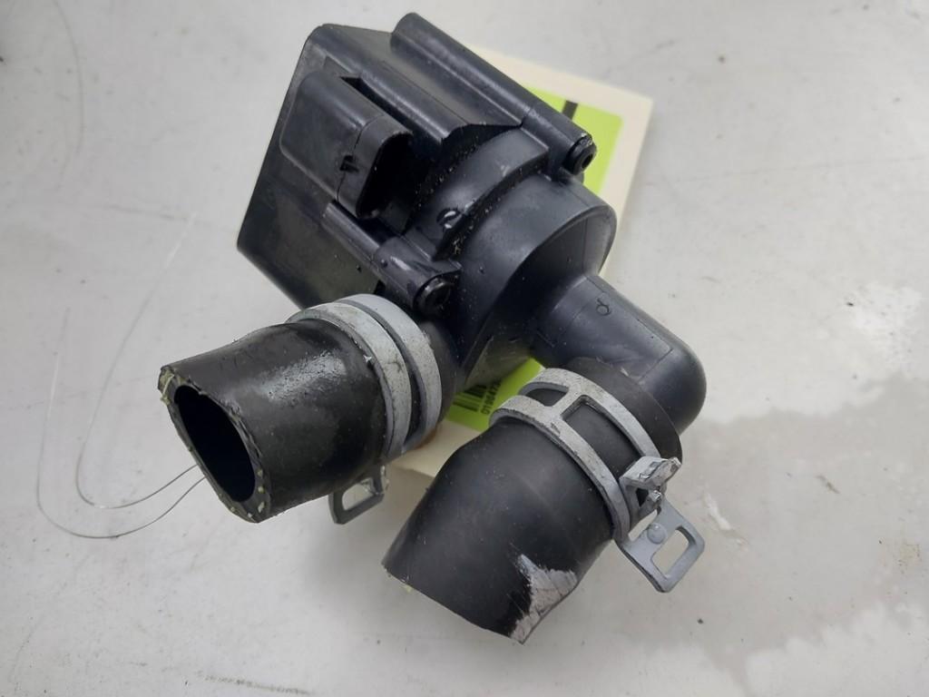 EXTRA EAU POMPE Volvo XC60 II (UZ) (|518705030|31368143|), Utilisé, Volvo