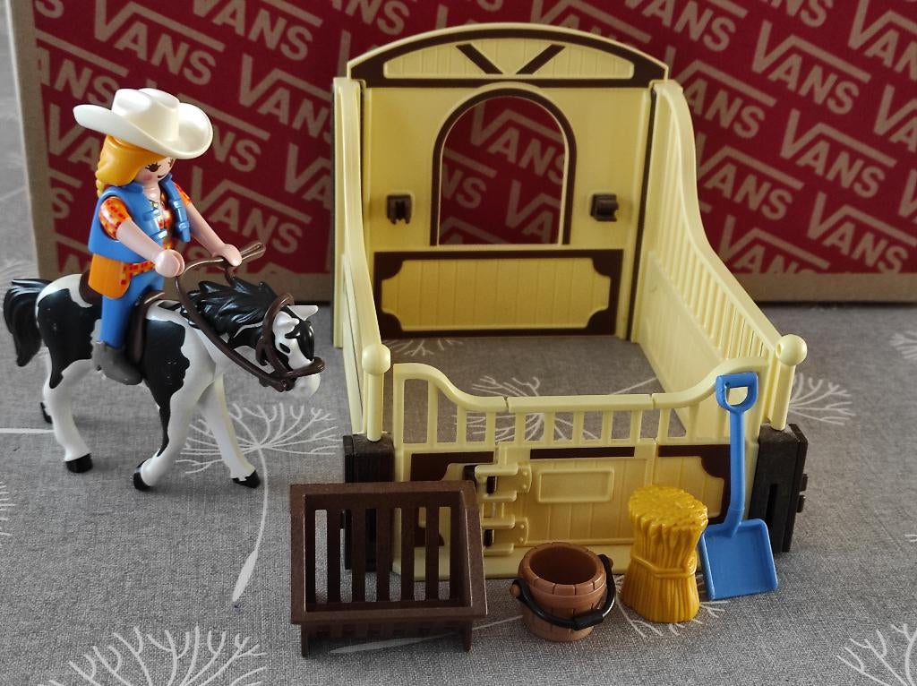 playmobil 2x paardenbox, Ophalen of Verzenden, Gebruikt