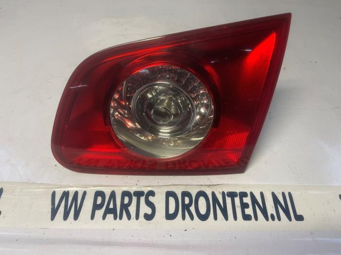 Feu arrière droit d'un Volkswagen Passat, Volkswagen, -, 3 mois de garantie, Utilisé