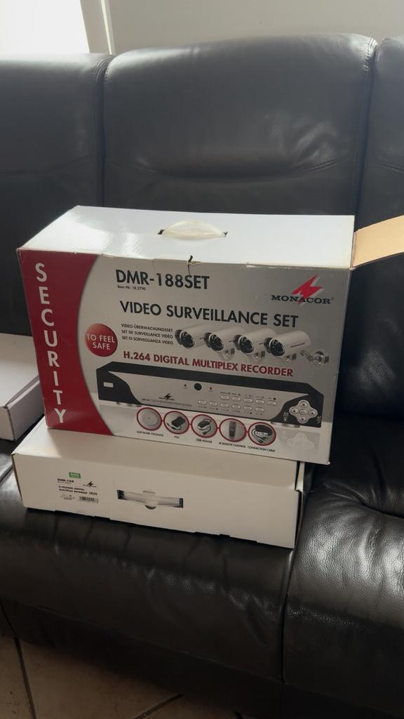 Écran Full HD + Kit Caméras de Surveillance (Complet), Enlèvement, Comme neuf