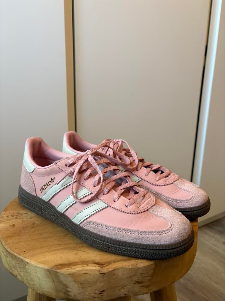 Roze spezial adidas, Sport en Fitness, Bergsport en Wandelen, Ophalen, Gebruikt, Schoenen