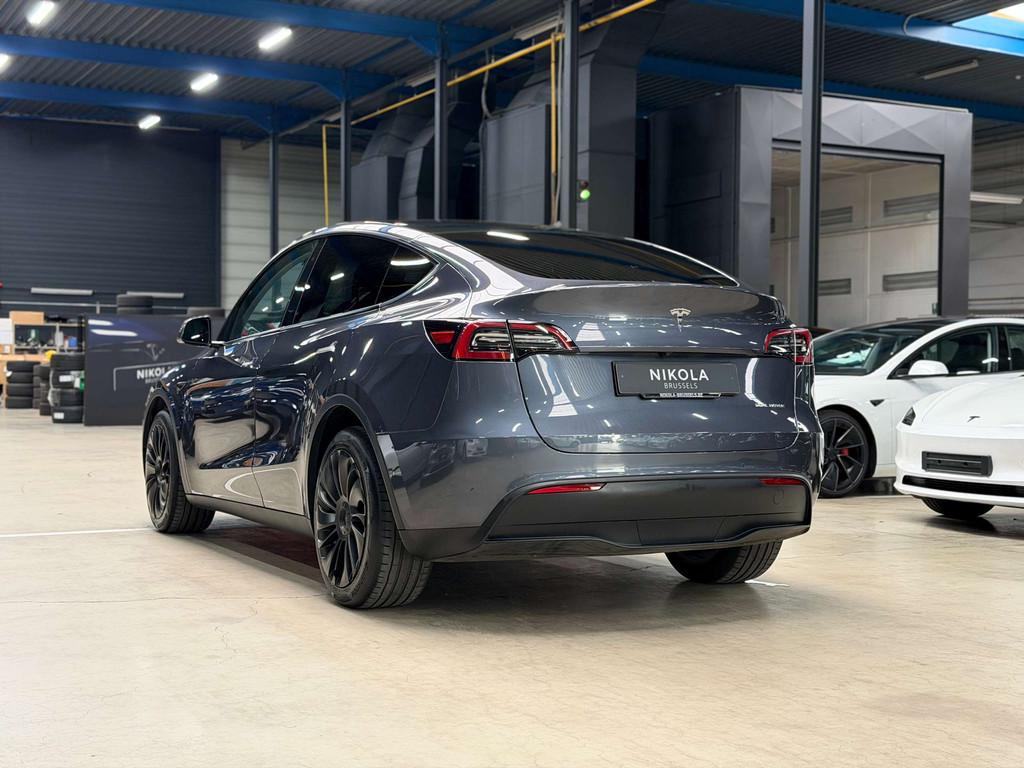 Tesla Model Y LONG RANGE - ALL WHEEL DRIVE - HIGHWAY AUTOPIL, Auto's, Zwart, 5 zetels, SUV of Terreinwagen, Zilver of Grijs