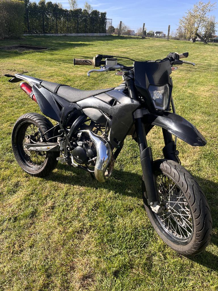 Goed onderhouden Sherco 50cc SMRS, Fietsen en Brommers, 6 versnellingen, Gebruikt, 50 cc, Ophalen