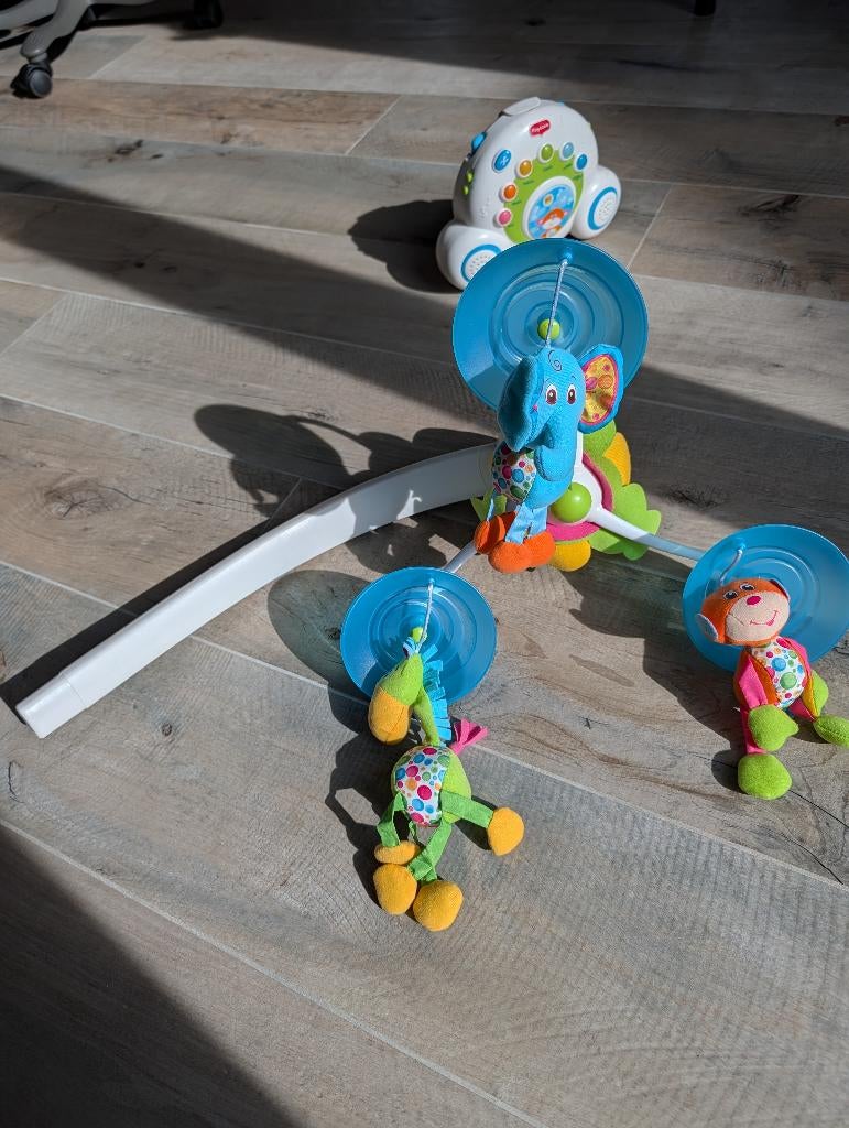 Mobile bébé Tiny Love musical avec arche + jouets – bon état, Enlèvement, Utilisé, Mobile, Sonore