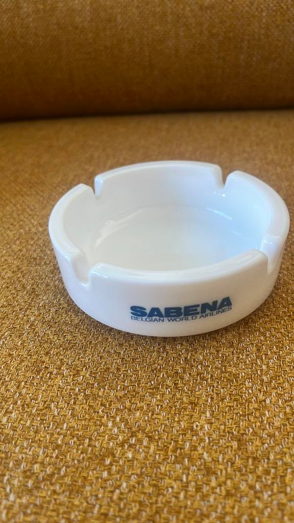 Witte Sabena asbak, Verzamelen, Sabenasouvenirs, Ophalen, Zo goed als nieuw