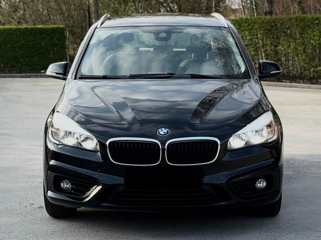Bmw 218d Active tourer, Auto's, BMW, USB, Zwart, Bedrijf, Handgeschakeld