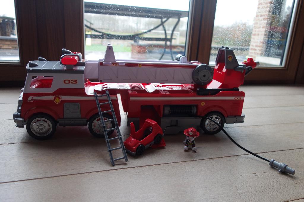 Paw Patrol grote brandweerwagen, Kinderen en Baby's, Ophalen, Zo goed als nieuw