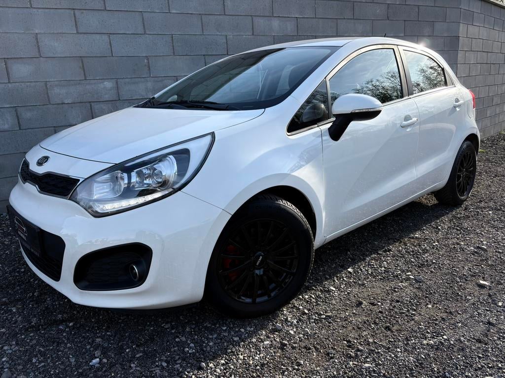 Kia rio • 1.2i • 5 portes • clim • garantie 12 mois, Autos, Kia, Achat, 63 kW, Boîte manuelle, USB