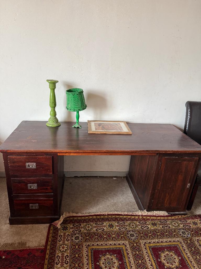 Bureau – stevig en functioneel, Maison & Meubles, Bureaux, Autres marques, Classique, Avec tiroirs, Enlèvement