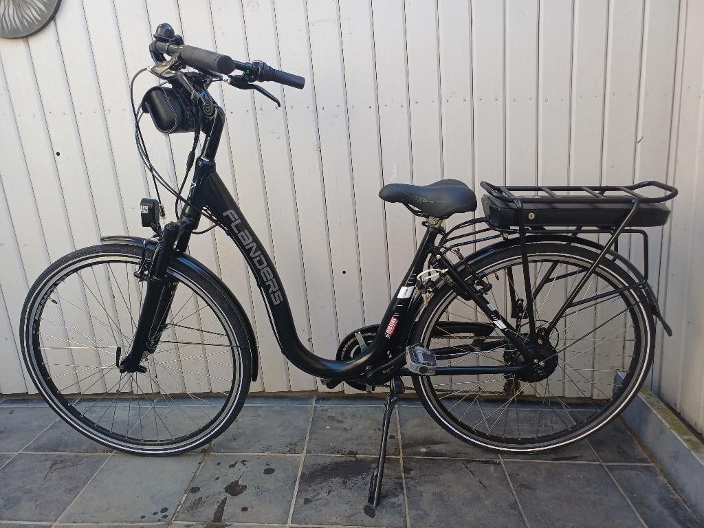 Vélo électrique noir, Vélos & Vélomoteurs, Autres marques, 51 à 55 cm, Comme neuf, Enlèvement