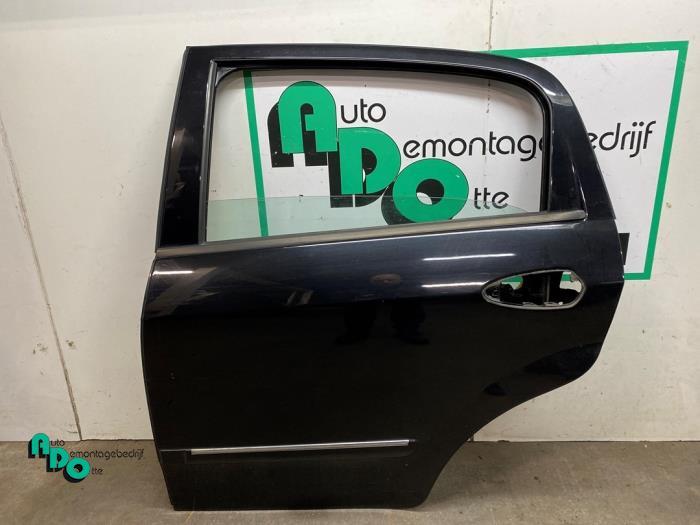 Portière 4portes arrière gauche d'un Fiat Punto Evo (Punto, Autos : Pièces & Accessoires, Carrosserie & Tôlerie, Porte, Fiat, Utilisé