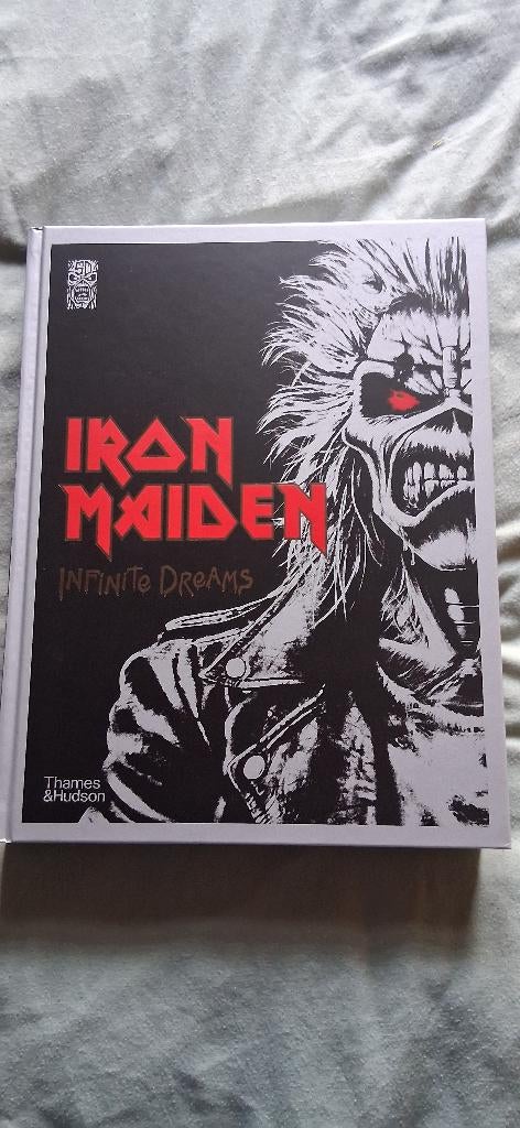 Iron maiden infinite dreams boek, Boeken, Muziek, Ophalen, Artiest, Diverse auteurs, Zo goed als nieuw