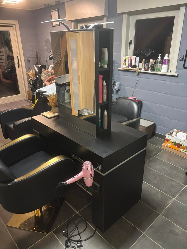 Table de coiffeur double + comptoir de caisse, Enlèvement