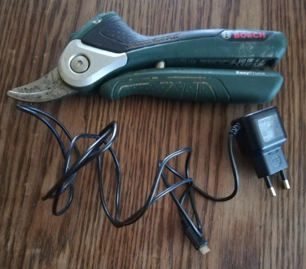 Chargeur Bosch, Enlèvement ou Envoi, Utilisé, BOSCH